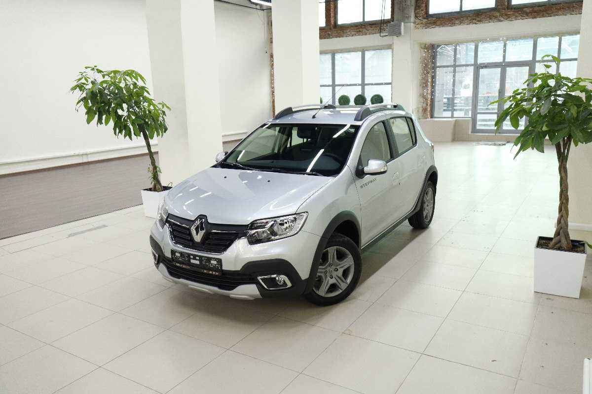 Купить Renault Sandero Stepway Механическая 2020 с пробегом 35700 км низкие  цены на б/у автомобили в Томске - Урус Экспер